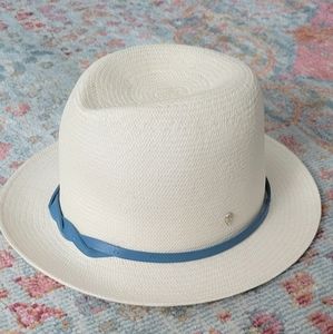 Stylish Helen Kaminski Hat